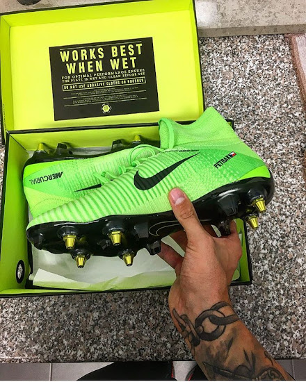 anti-clog-nike-mercurial-superfly-v-2