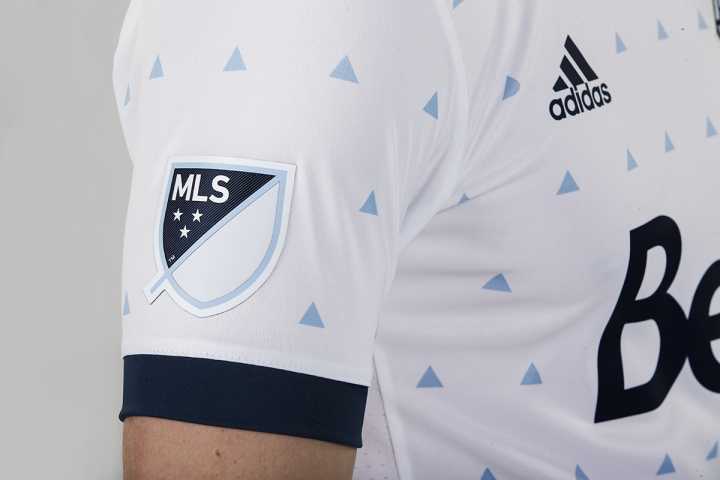 maillot-vancouver-whitecaps-domicile-mls-2017-adidas-manches