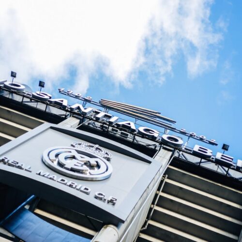 Image de l'article Quelle est la signification du logo du Real Madrid ?