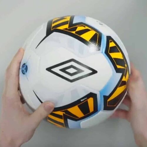Image de l'article Umbro dévoile une collection d'accessoires Neo Pro