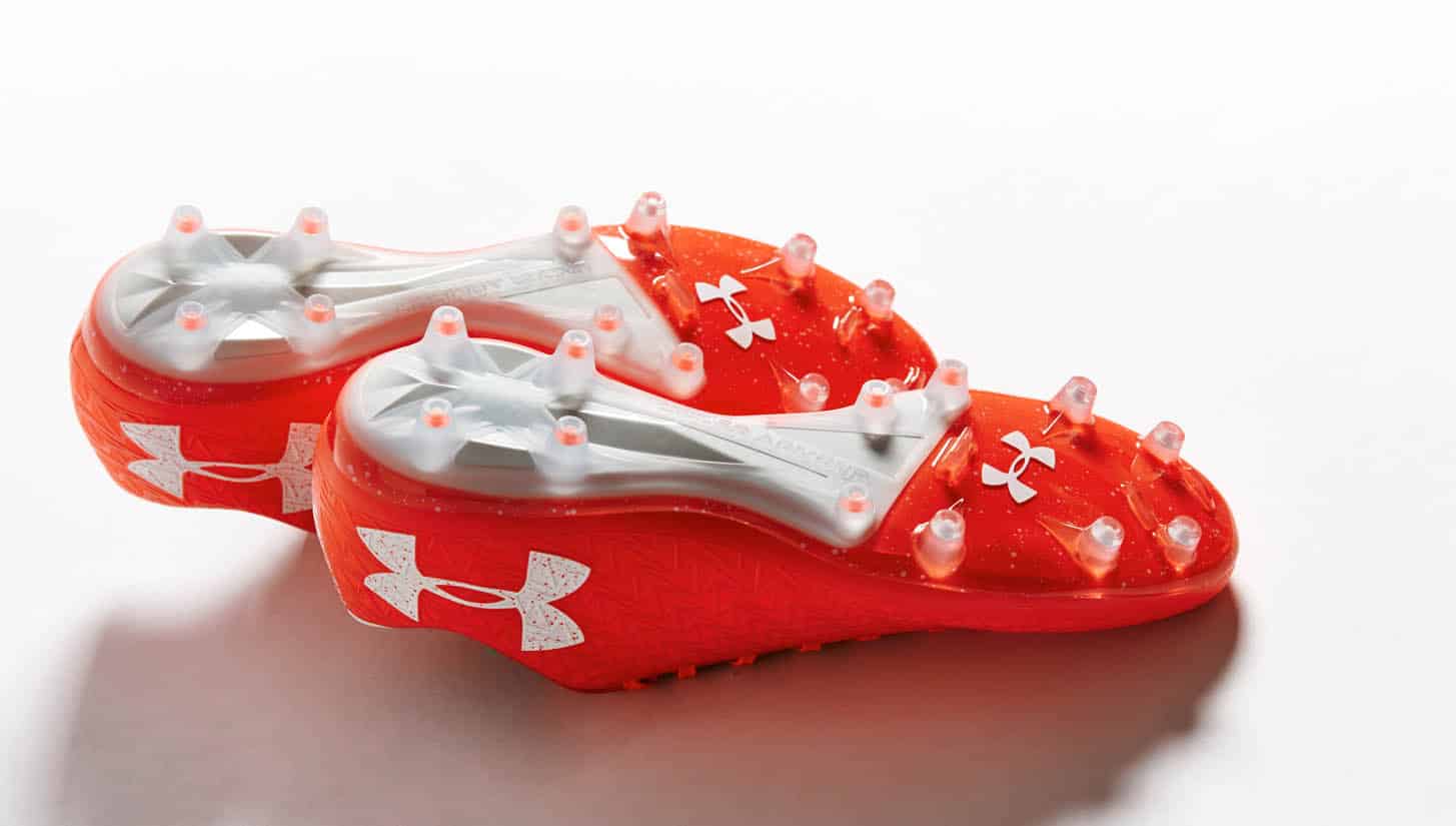 chaussures-football-under-armour-clutchfit-3-red-neon-coral-img5