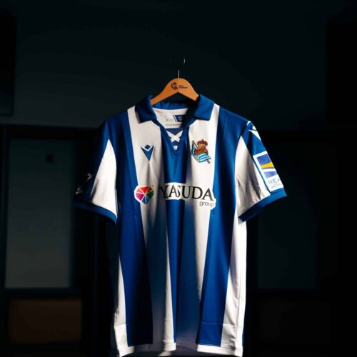Image de l'article Un maillot 2024-2025 au look rétro pour la Real Sociedad