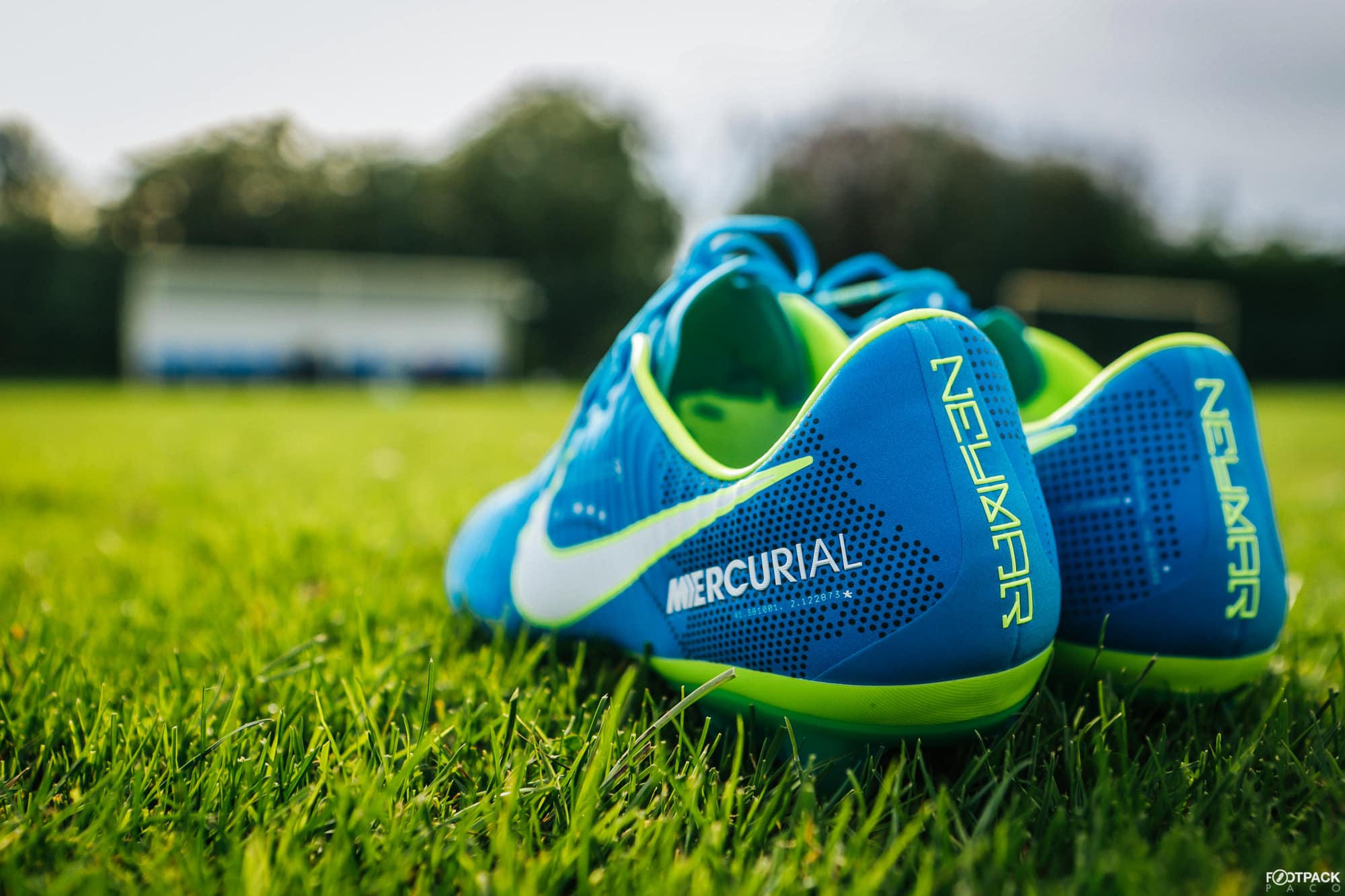 nike-mercurial-vapor-written-the-stars-neymar-footpack-4