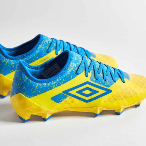 Image de l'article Au tour de la Velocita 3 d'Umbro de porter le coloris 
