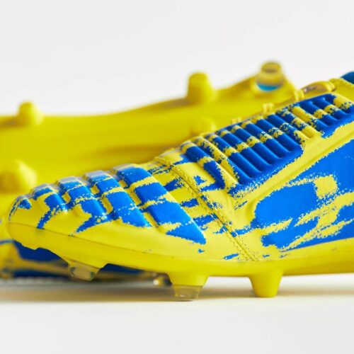 Image de l'article Le coloris jaune/bleu de l'Ux-Accuro d'Umbro est sorti