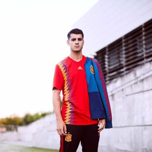 Image de l'article L'Espagne présente ses nouveaux maillots pour la Coupe du Monde 2018
