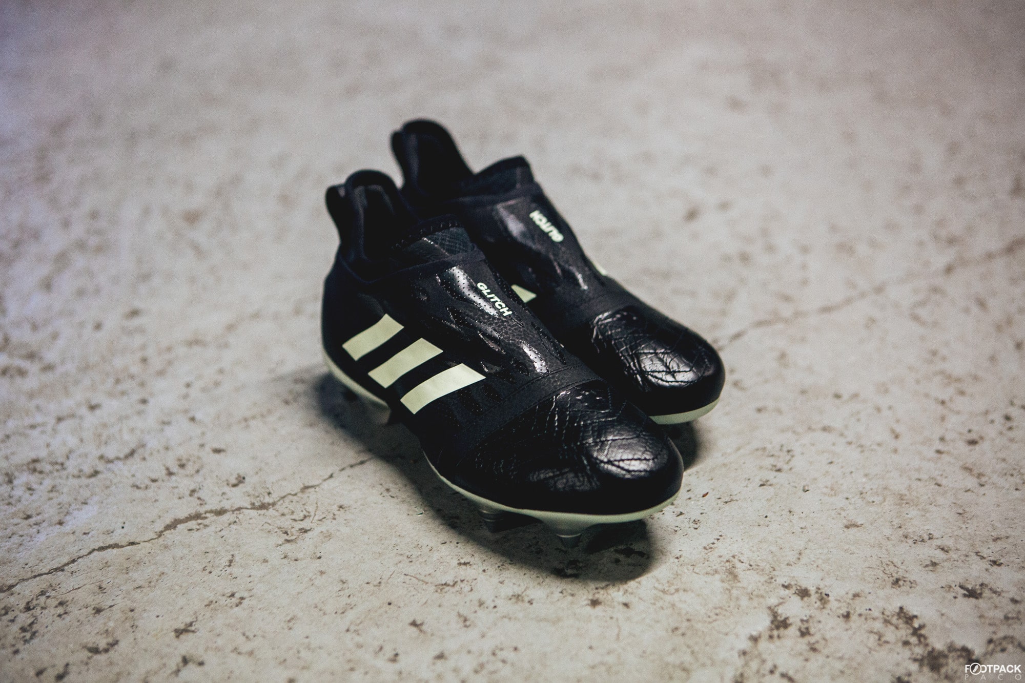 chaussure-football-adidas-football-glitch-noctornal-janvier-2018-7
