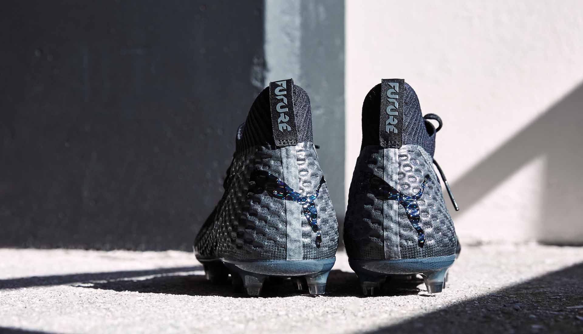 chaussures-football-Puma-Future-18-1-Blackout-img6