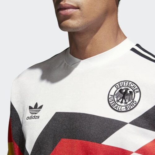 Image de l'article Adidas célèbre la Coupe du Monde avec une collection Adidas Originals vintage