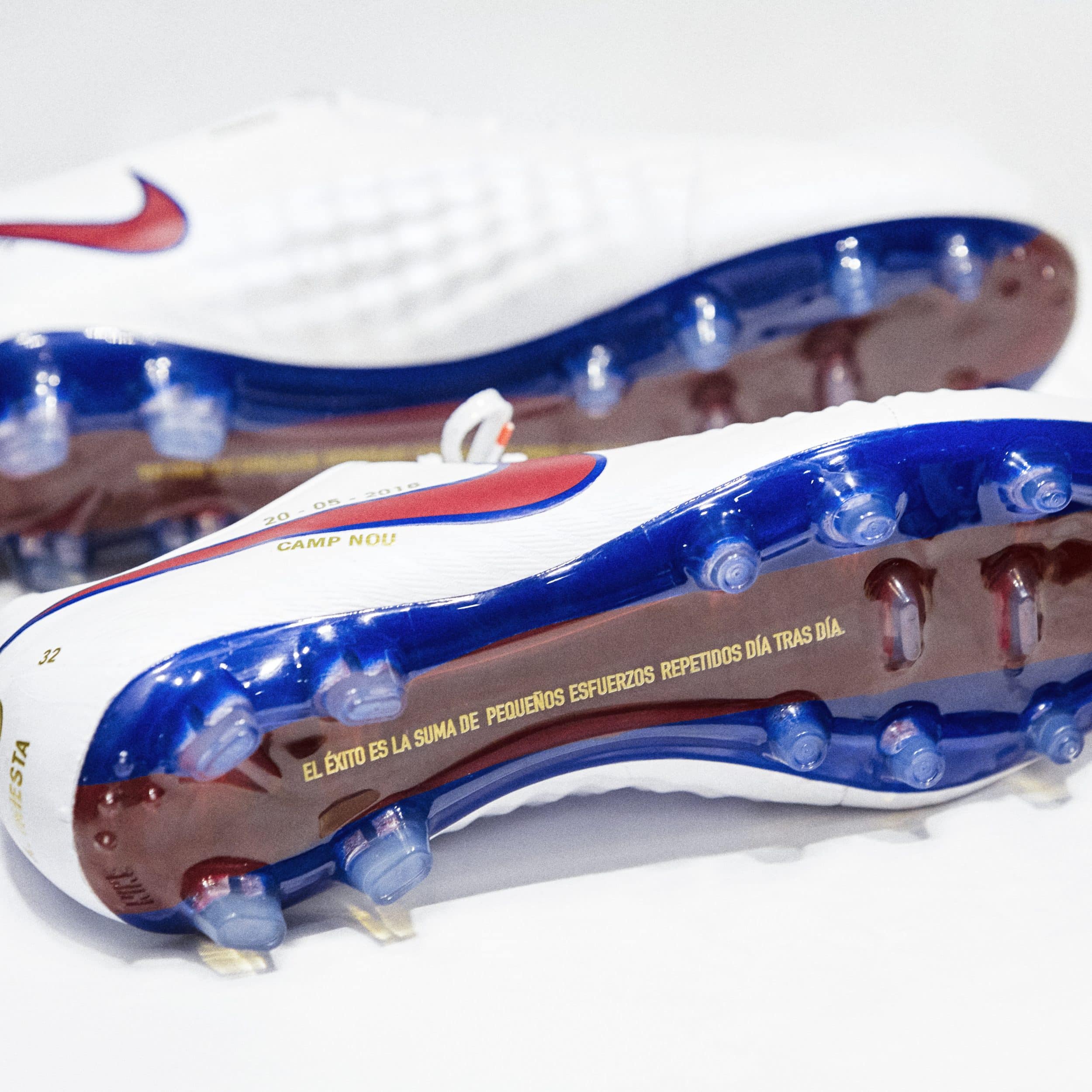 chaussure-football-nike-magista-match-iniesta-fc-barcelone-mai-2018-5