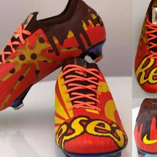 Image de l'article The Shoe Surgeon customise les Mercurial Vapor 360 de Christian Pulisic façon 
