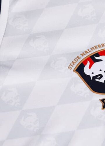 FC Lorient. Un maillot collector pour les 100 ans des Merlus à gagner ! . Sport