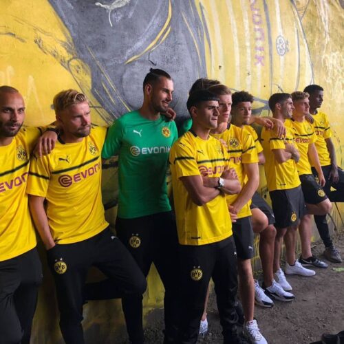 Image de l'article Les maillots des leaders des championnats européens à la fin de l'année 2018