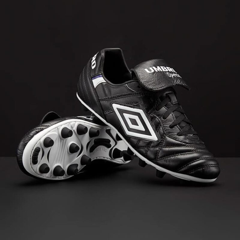 Bottes Umbro Speciali 4 PRO - Argenté - Taille US 7 (EU 40) - Neuves En Boîte