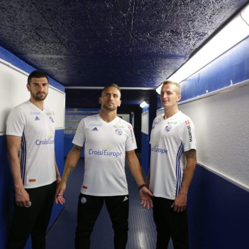 Image de l'article Les 5 maillots de Ligue 1 les moins réussis pour la saison 2018-2019 selon Footpack