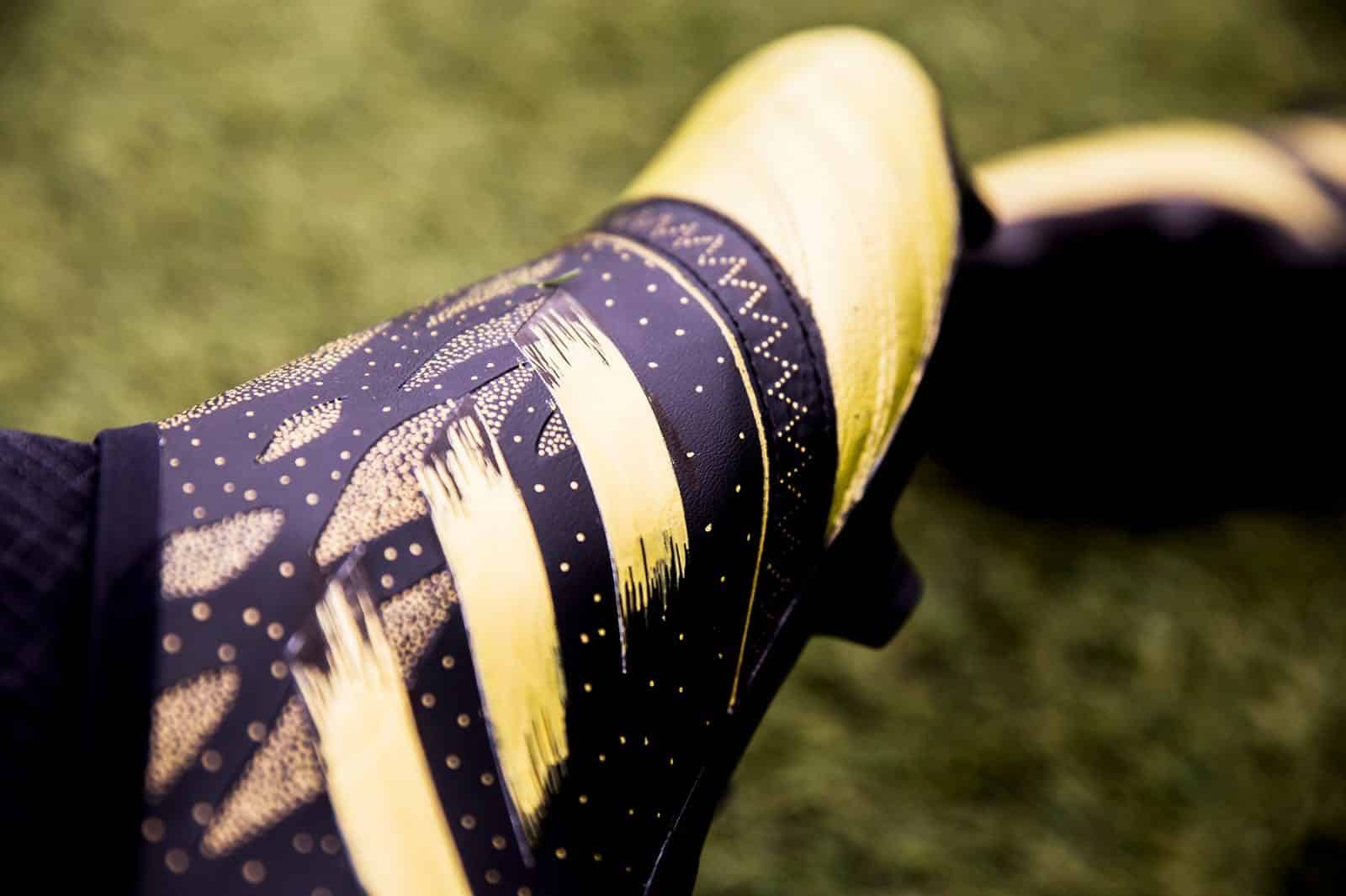 chaussures-football-adidas-glitch-today-its-football-aout-2018-17