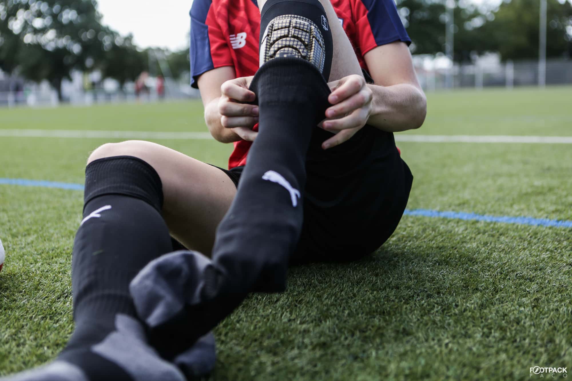 G-form-Pro-S-Compact-Shin-Guard-1