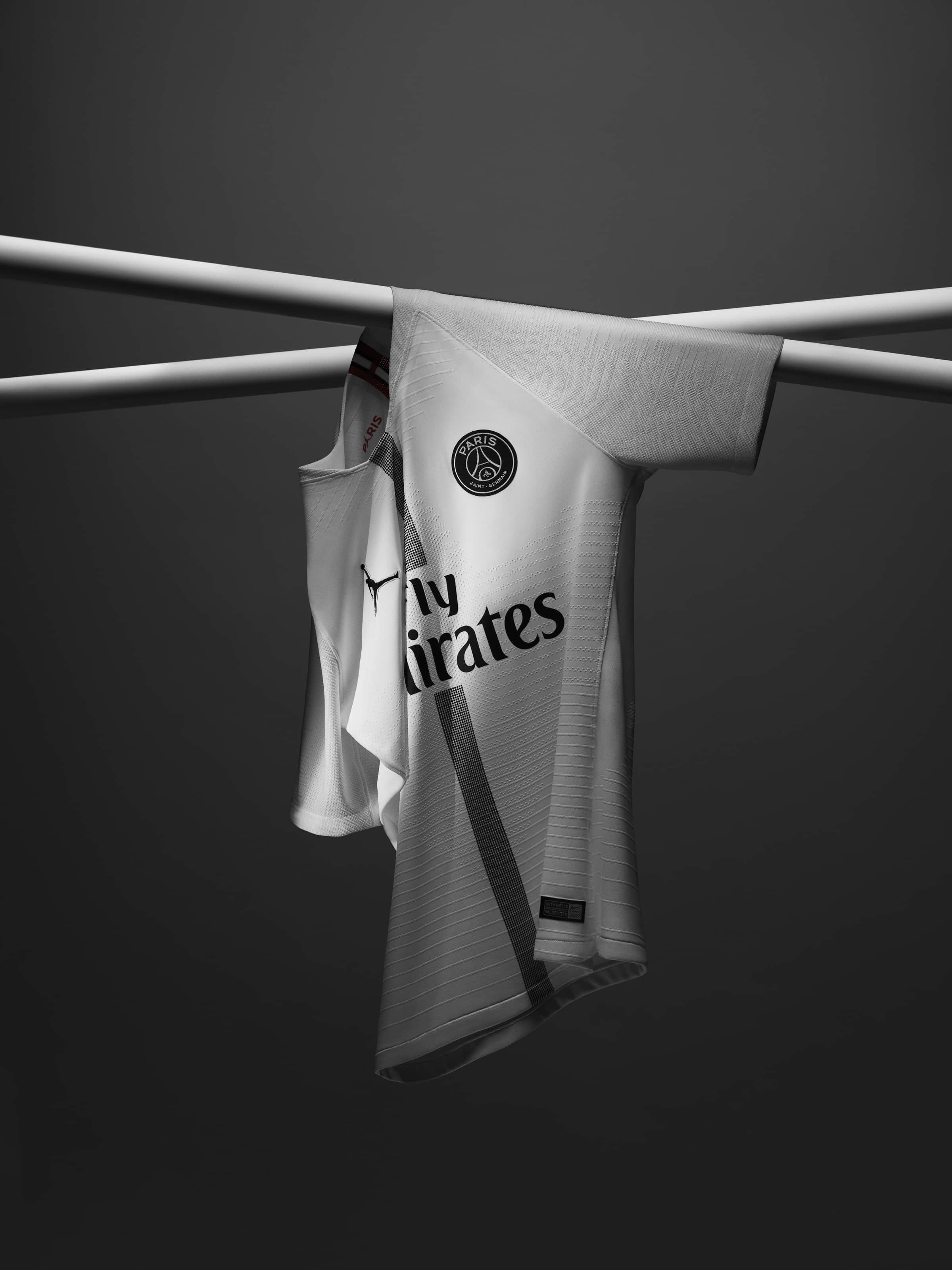 maillot-paris-saint-germain-air-jordan-blanc-2