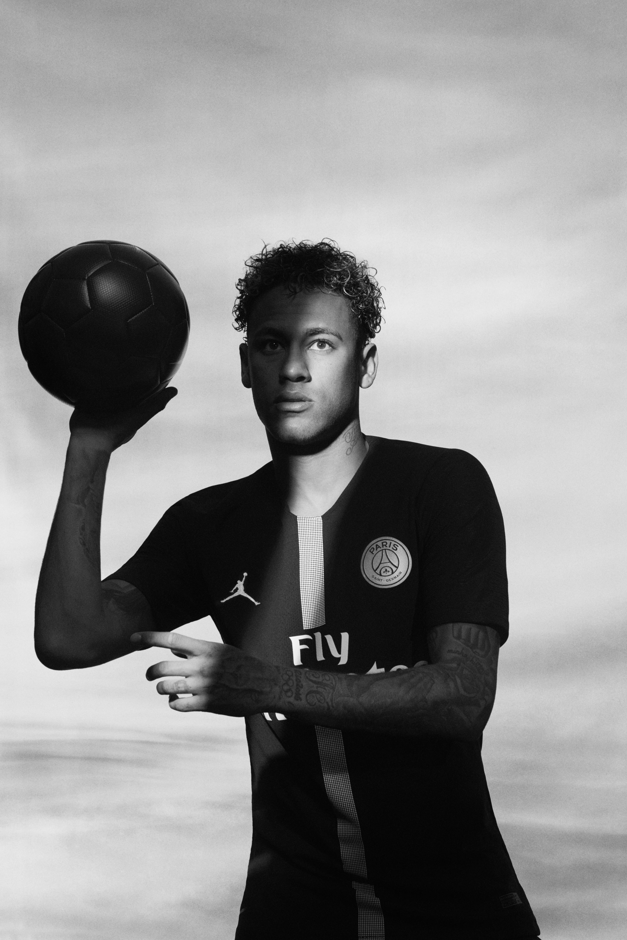 maillot-paris-saint-germain-air-jordan-noir