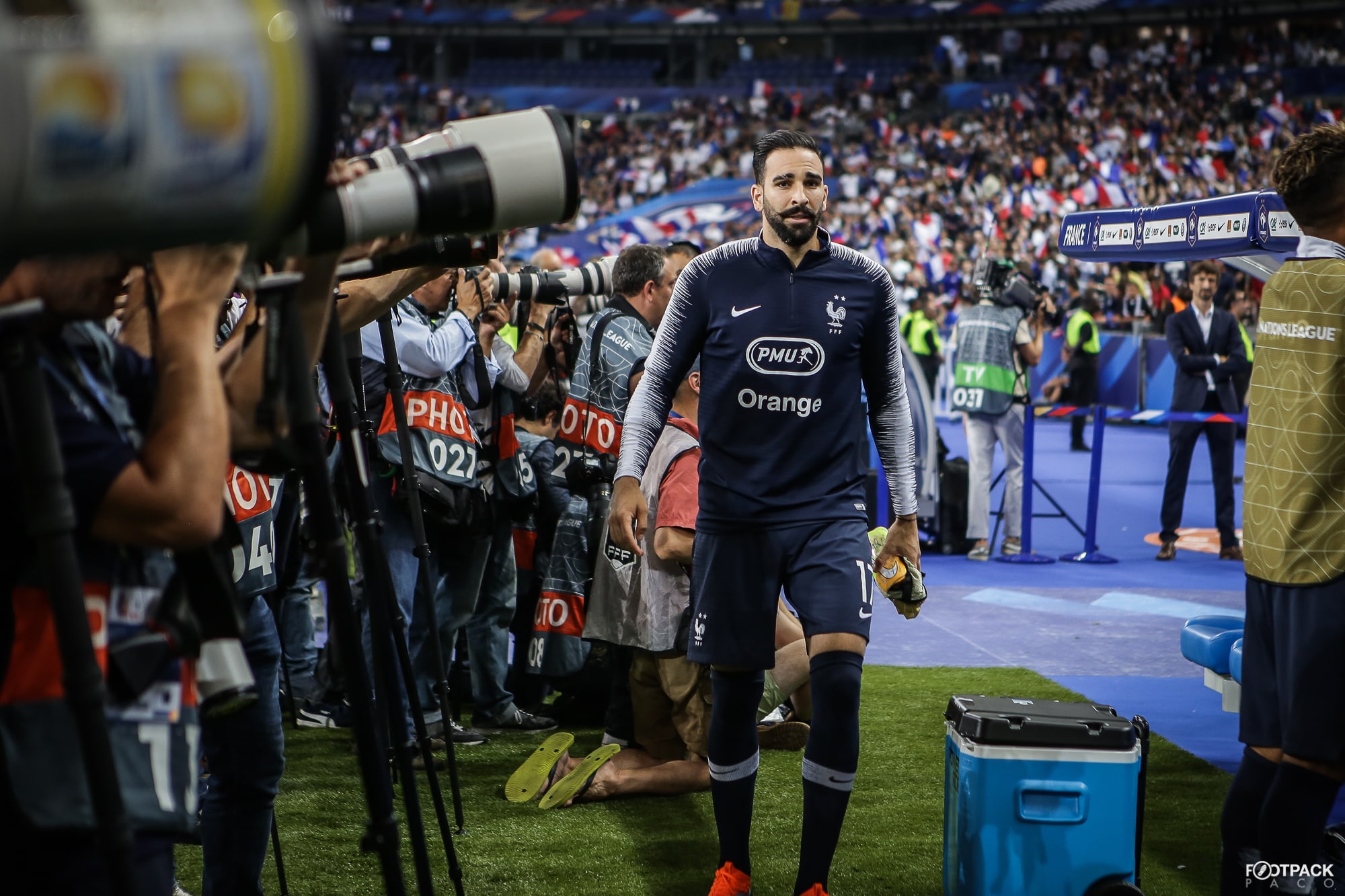 adil-rami-protege-tibias-nike