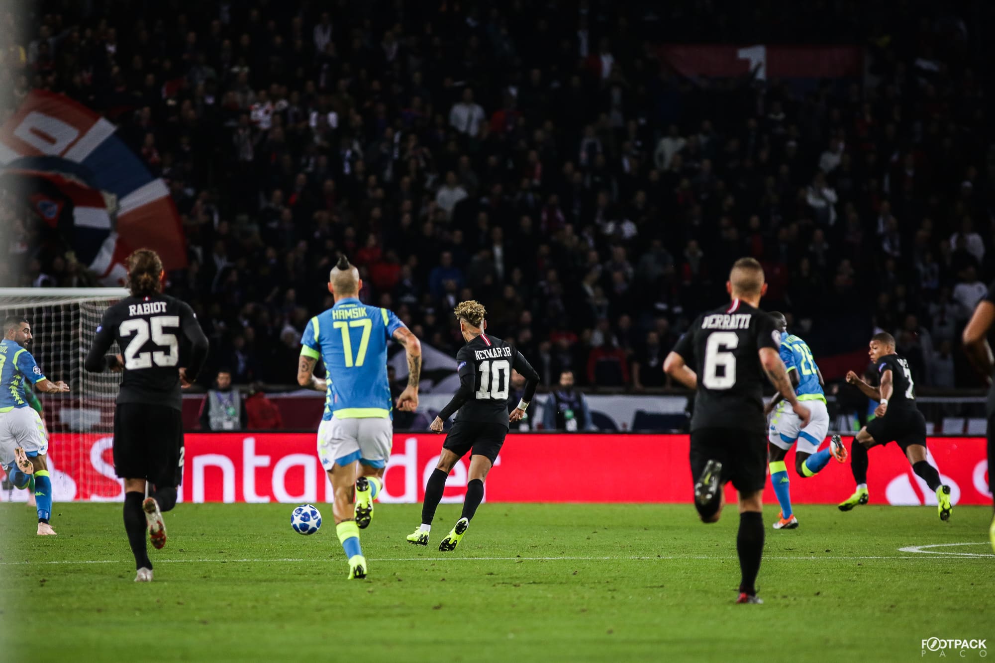 au-stade-paris-sg-naples-footpack-10