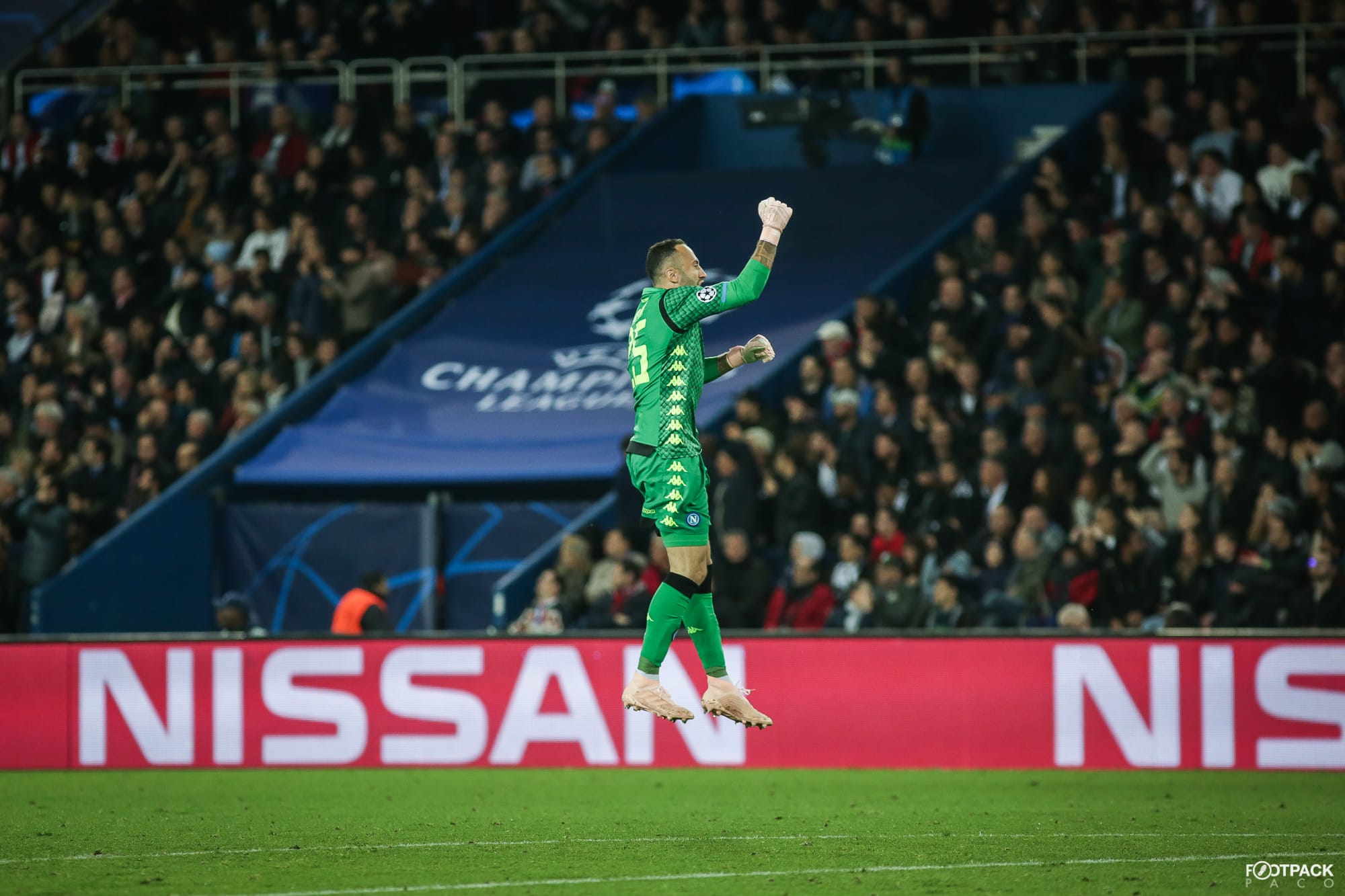 au-stade-paris-sg-naples-footpack-22