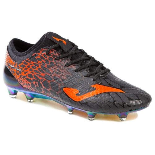 Image de l'article Focus sur les chaussures de football de la marque Joma