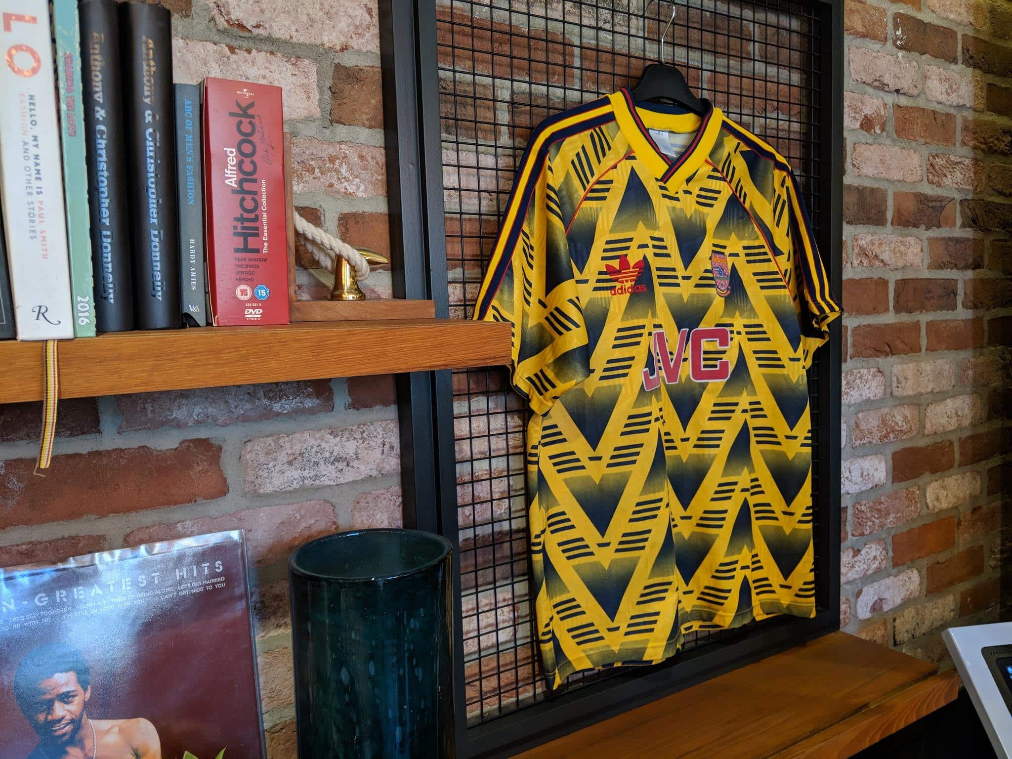 magasin-classic-football-shirts-londres-6