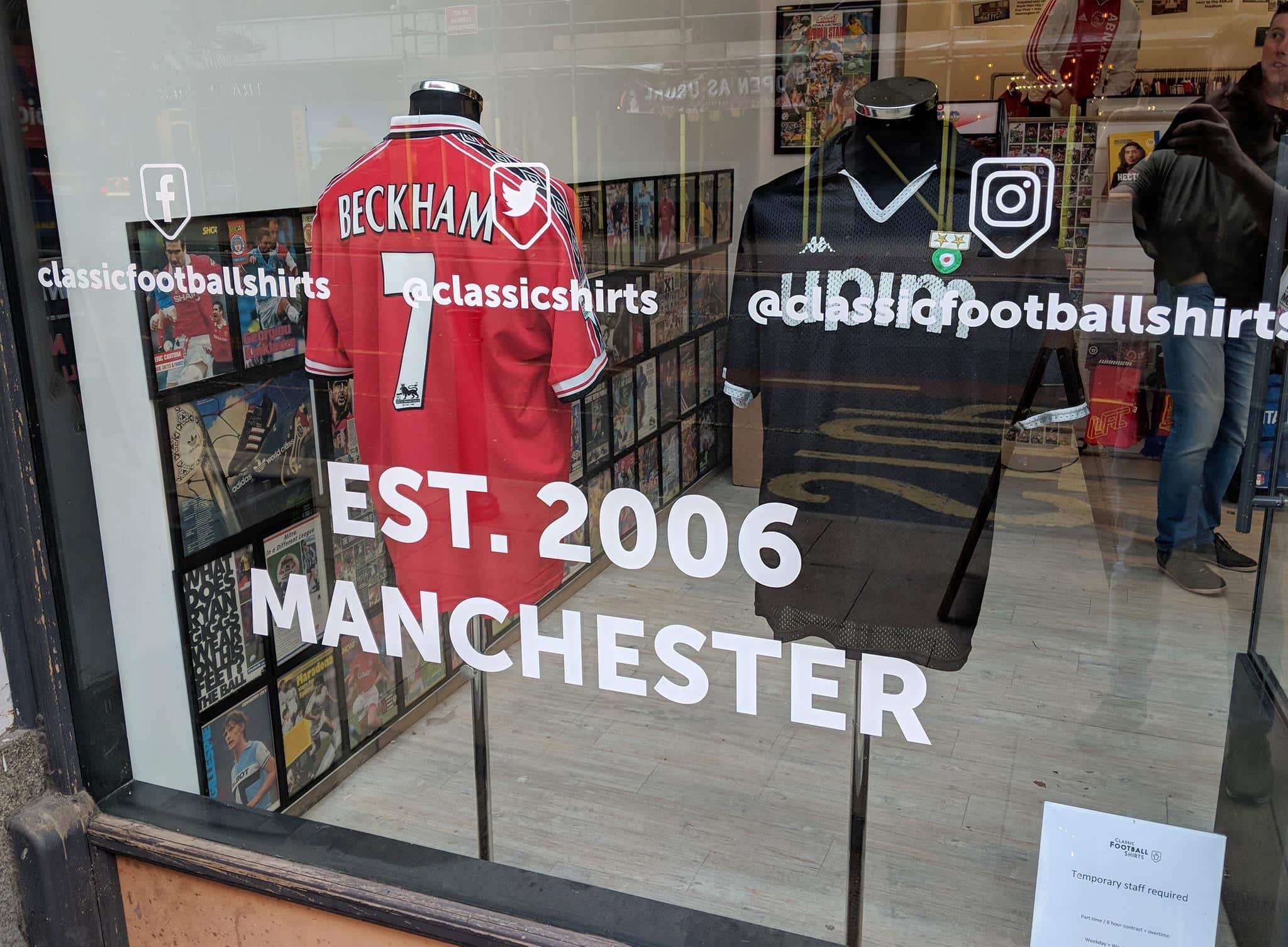 magasin-classic-football-shirts-manchester-8