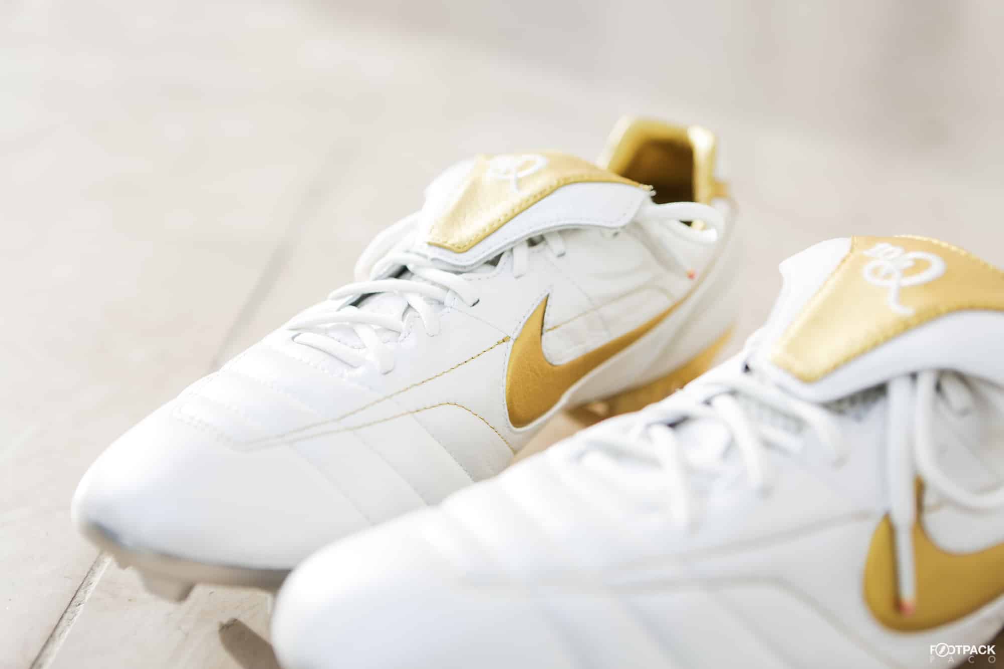 shooting-footpack-nike-tiempo-air-legend-10R-ronaldhino-10