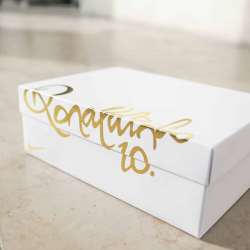 Image de l'article Guide Noël 2018 - 10 idées cadeaux 100% foot