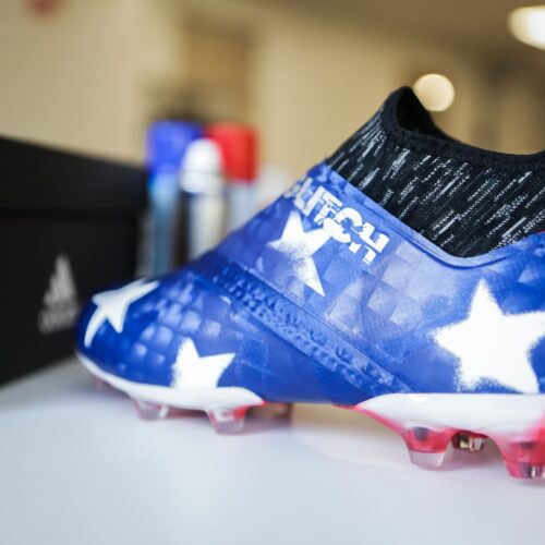 Image de l'article adidas dévoile un nouveau skin Worldskin pour la Glitch !