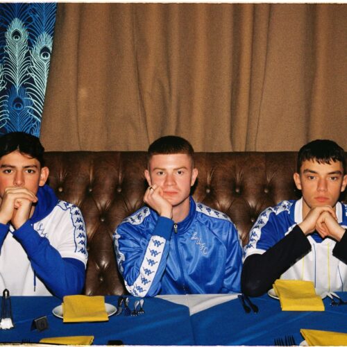 Image de l'article Kappa dévoile une collection rétro pour Leeds, le Betis et le Napoli