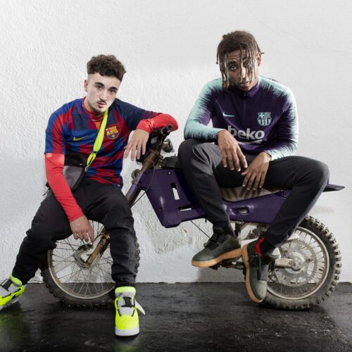 Image de l'article Le FC Barcelone dévoile un maillot mashup pour fêter ses 20 ans aux côtés de Nike