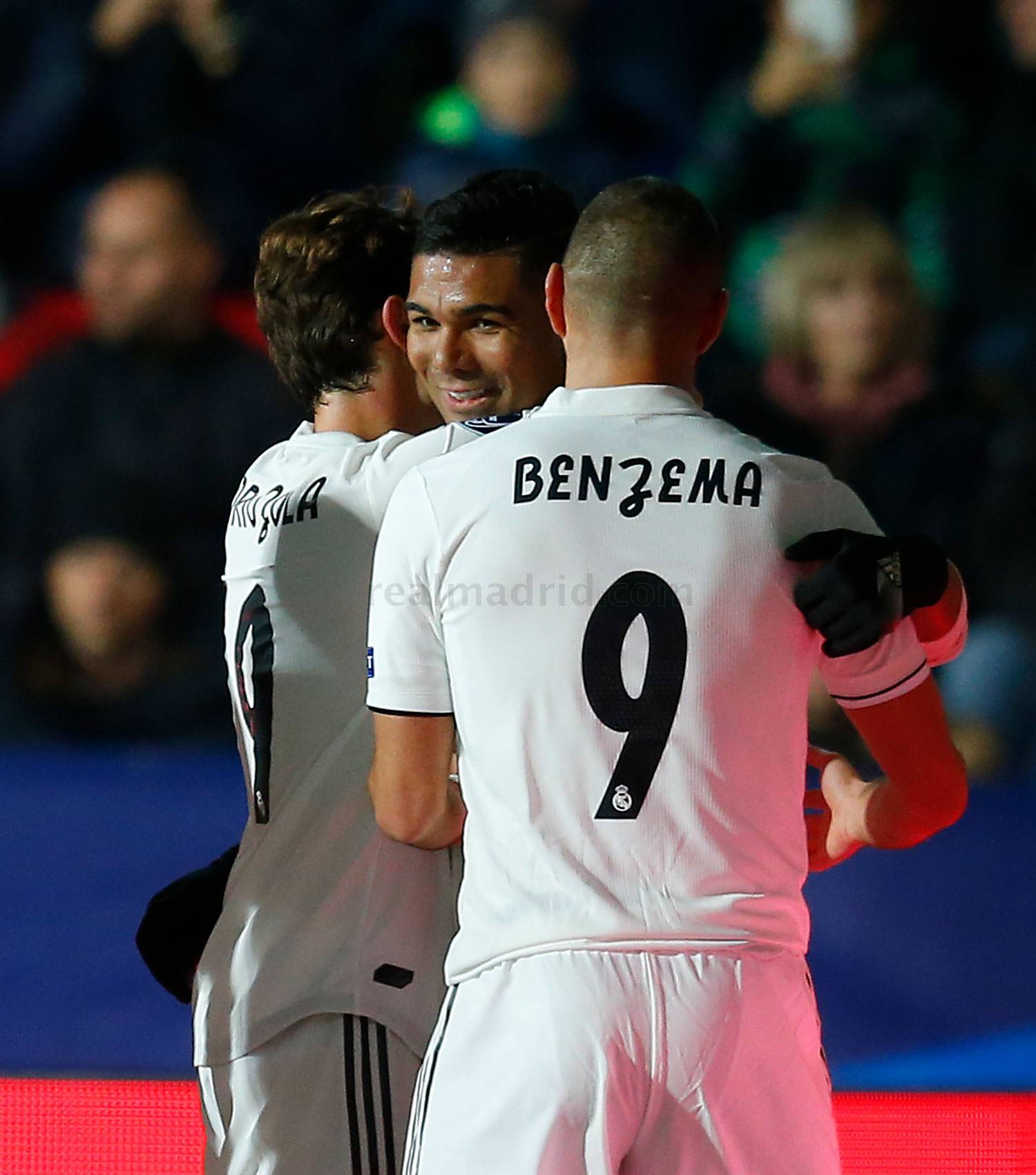 maillot-real-madrid-nom-numero-1