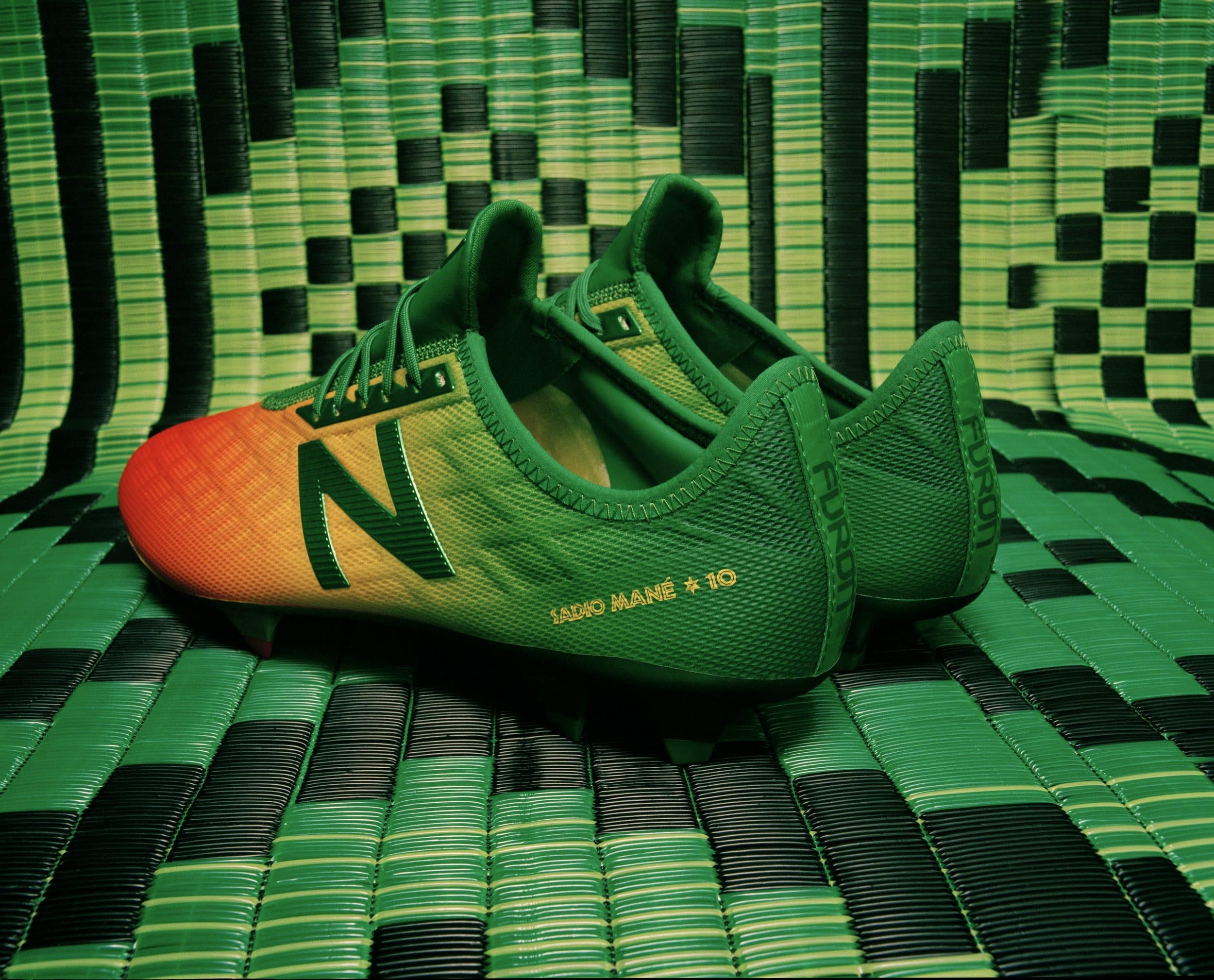 new-balance-furon-4.0-sadio-mane-1