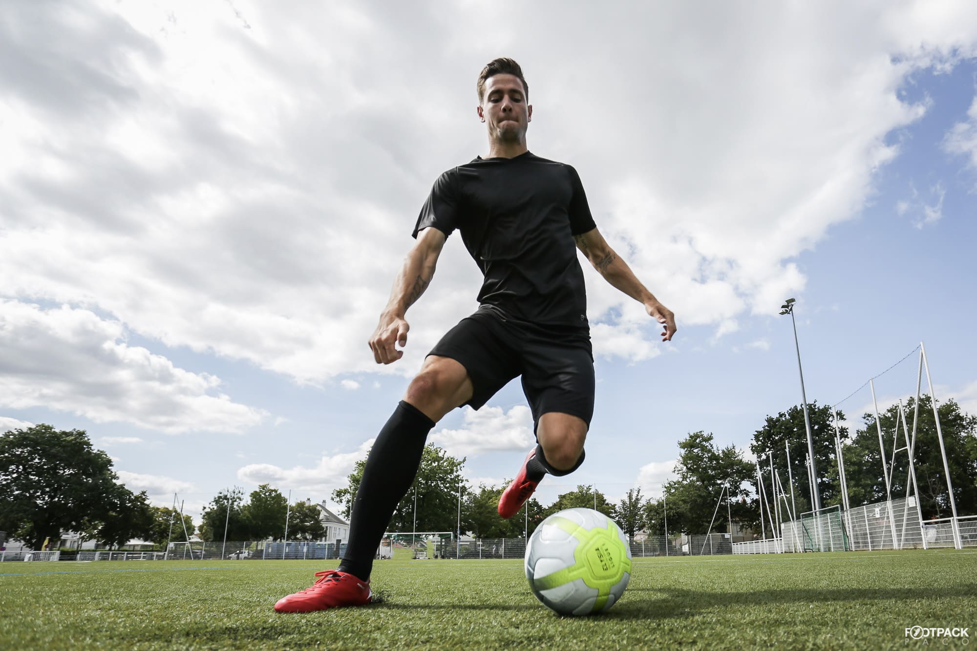 test-chaussures-football-mizuno-rebula-footpack-6