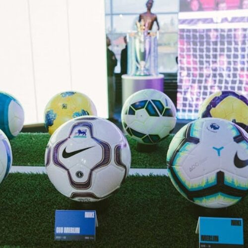 Image de l'article Nike réédite le ballon de la Premier League de la saison 2000-2001