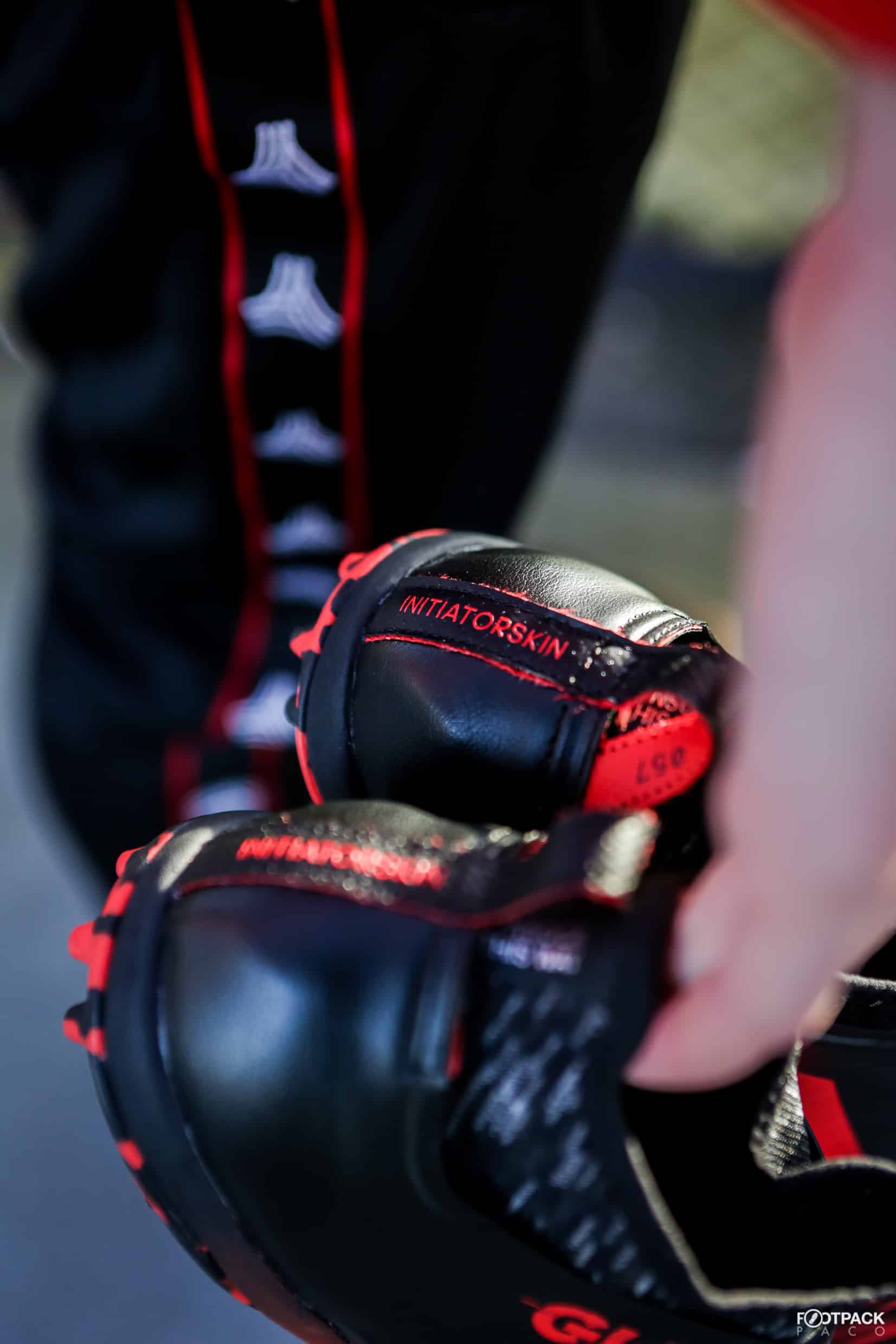 adidas glitch initiator skin