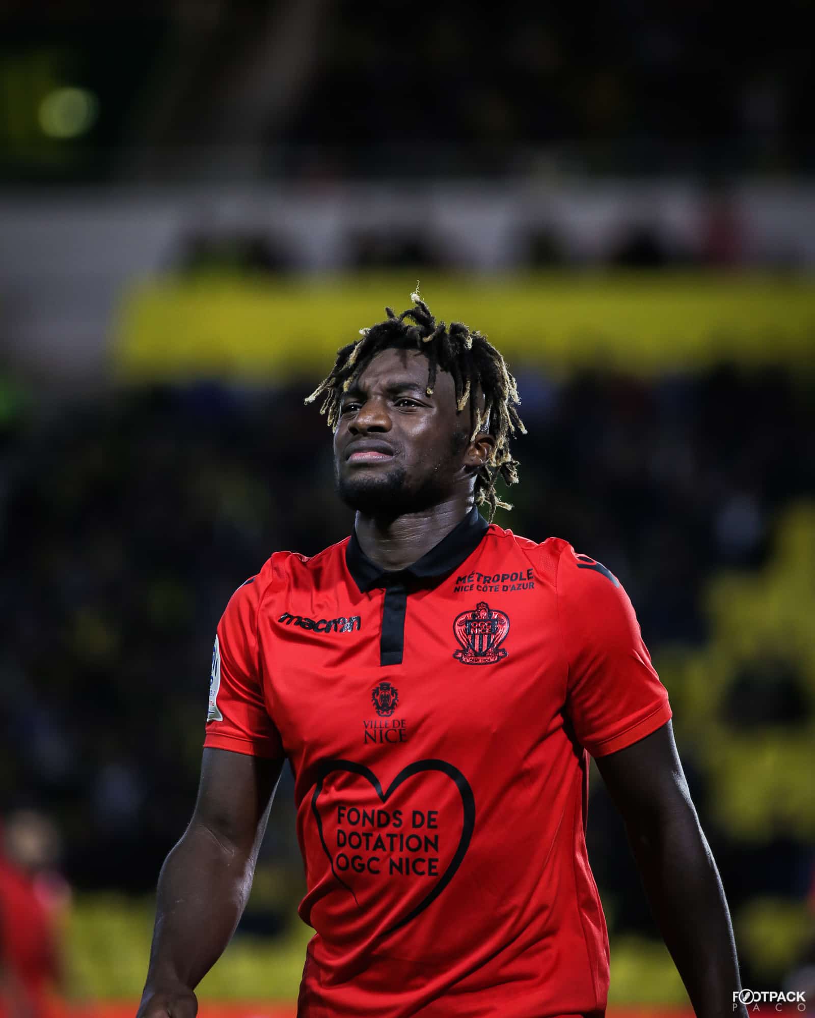 allan-saint-maximin-top-50-photos-footpack