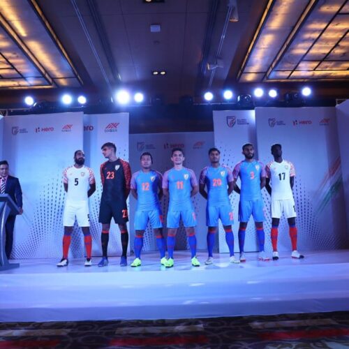 Image de l'article L'Inde dévoile ses nouveaux maillots avec la marque Six5Six