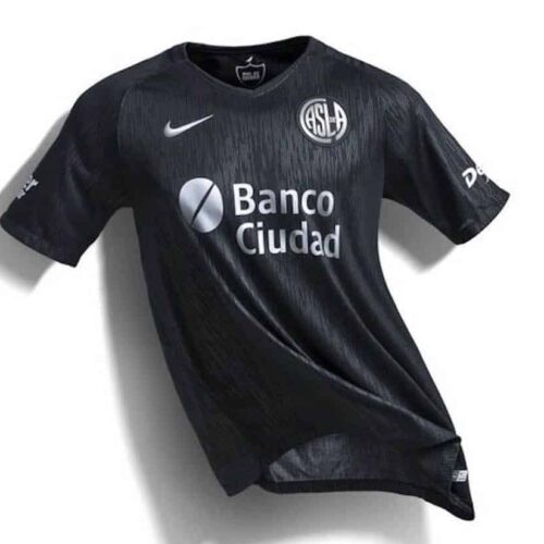 Image de l'article Le club de San Lorenzo dévoile un maillot 