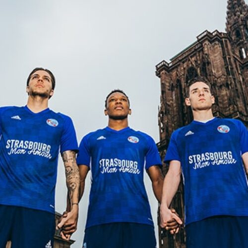 Image de l'article Le RC Strasbourg va évoluer avec un maillot spécial face à Reims