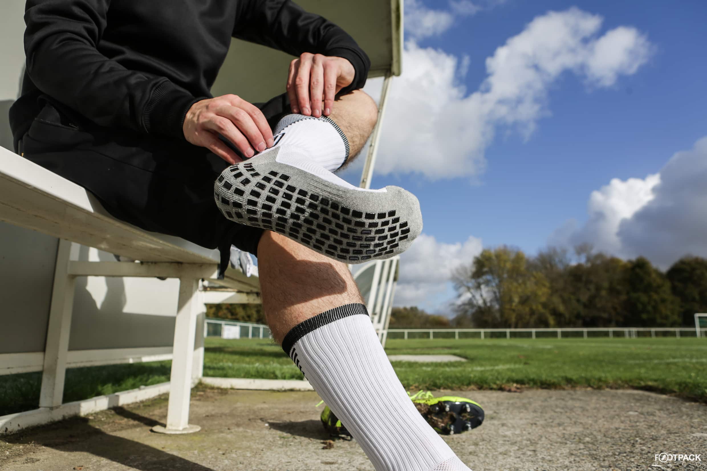 mc-protech-protege-tibias-chaussettes-footpack-5