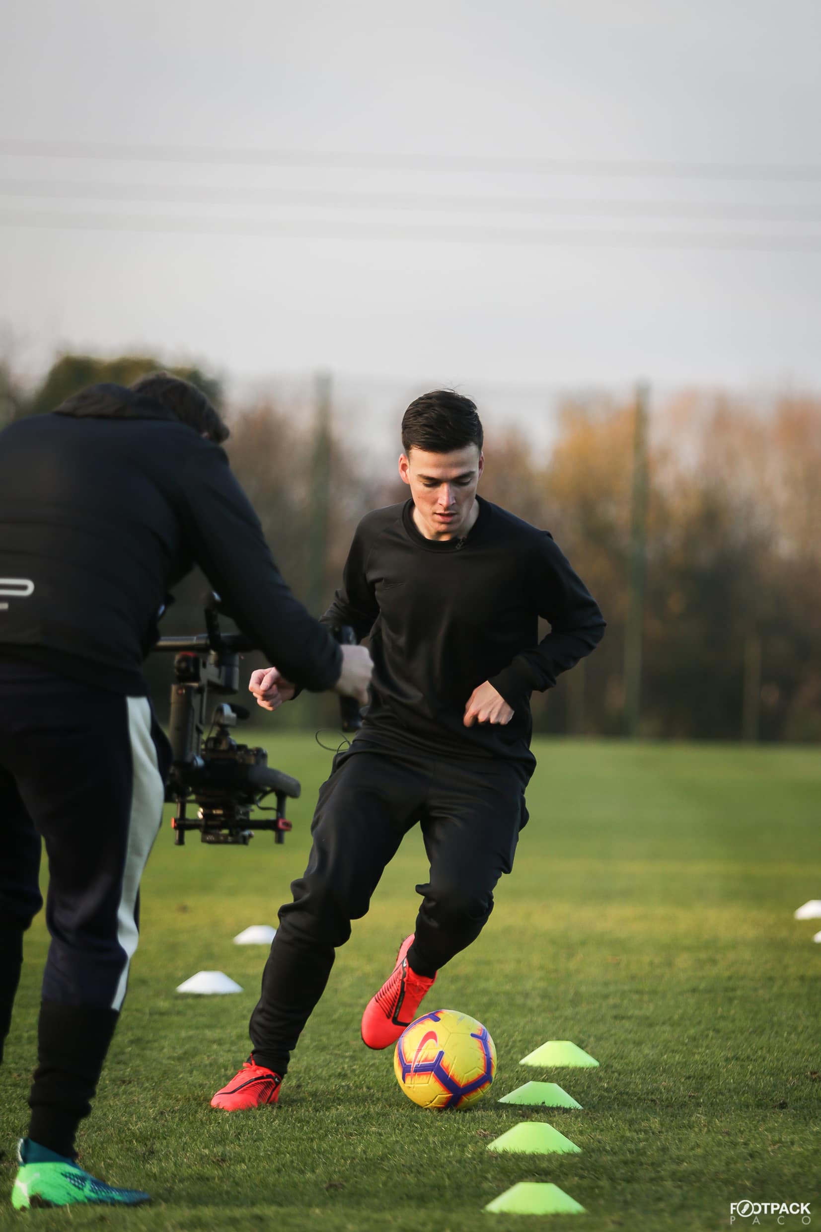 chaussures-football-nike-phantom-venom-footpack-janvier-2019-13