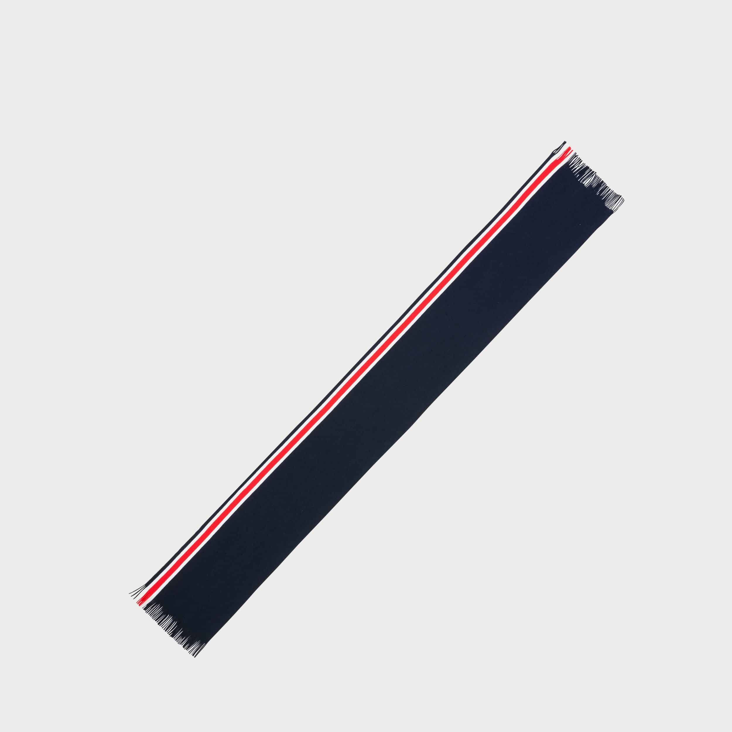 hugo-boss-paris-saint-germain-lifestyle-echarpe-2