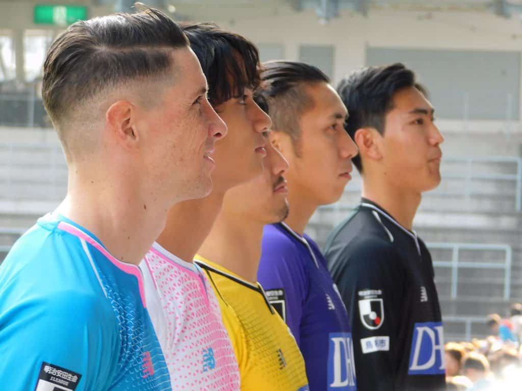 maillot-sagan-tosu-2019-new-balance-fernando-torres-1