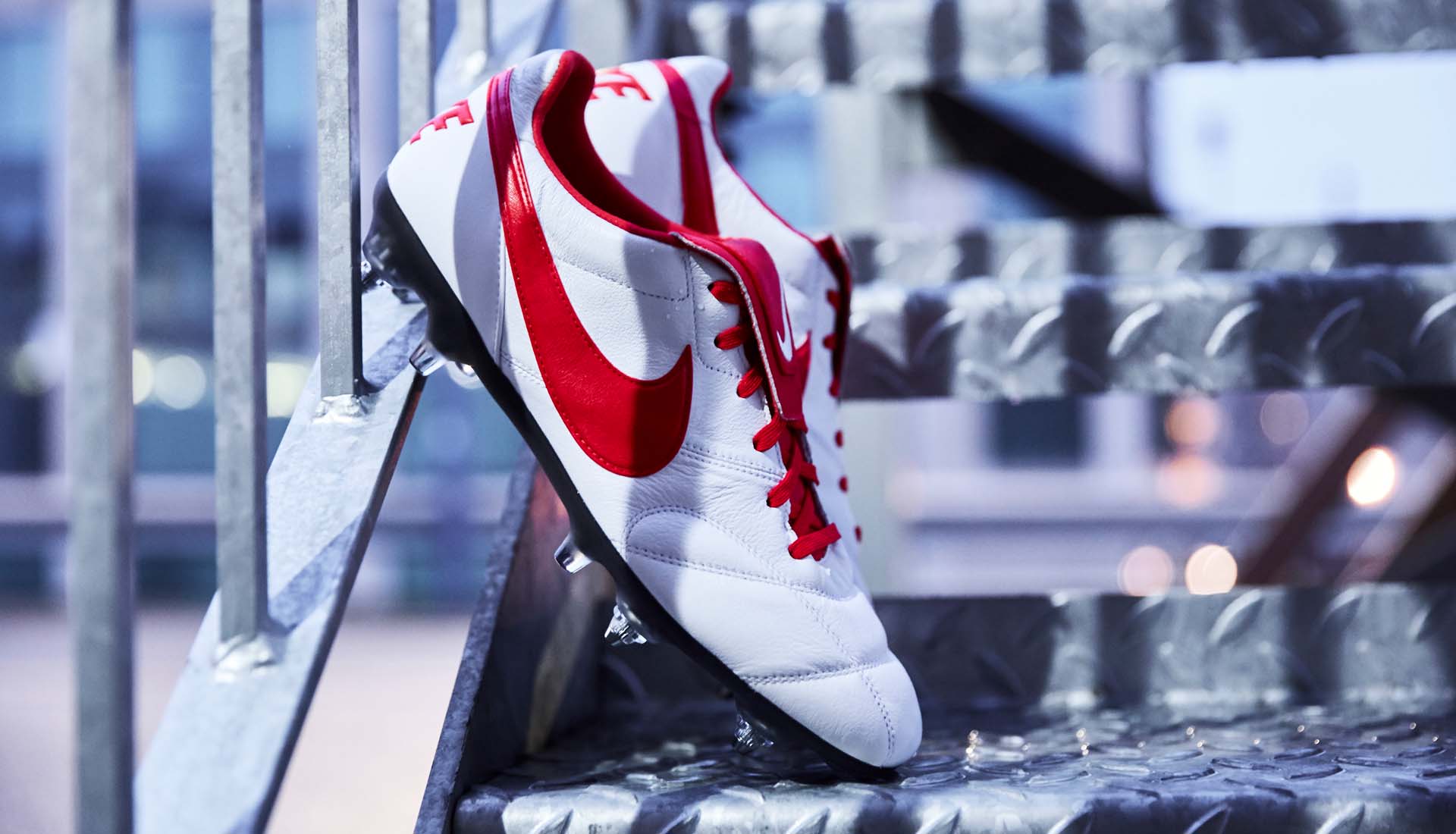 nike-premier-2.0-blanc-rouge-anti-clog-1