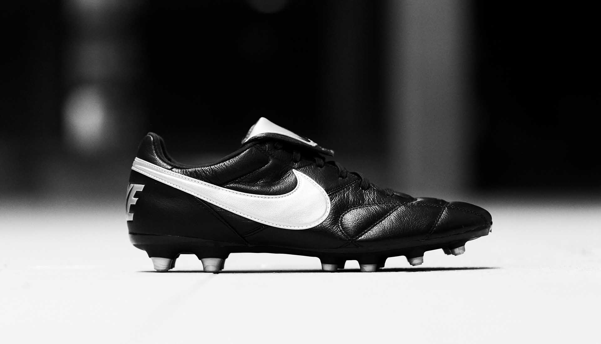 nike-premier-2.0-noir-blanc-1