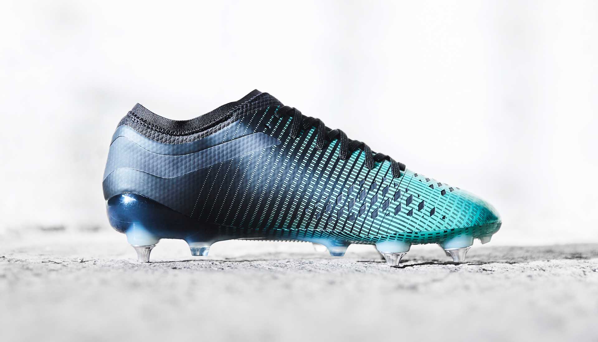 umbro-velocita-4-noir-bleu-1